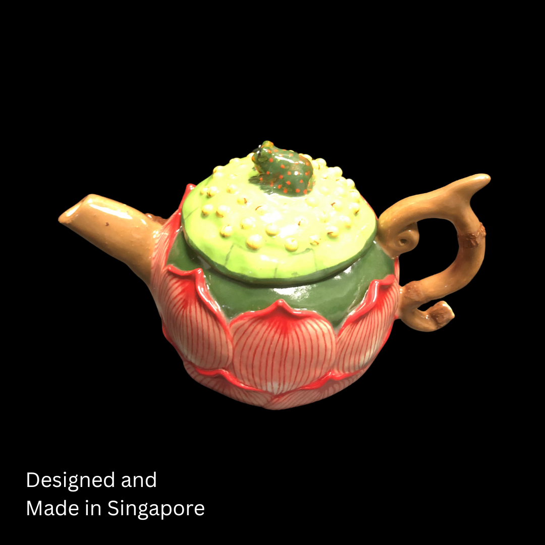 🐸Zygote Pottery– The Frog on Lotus Artpiece